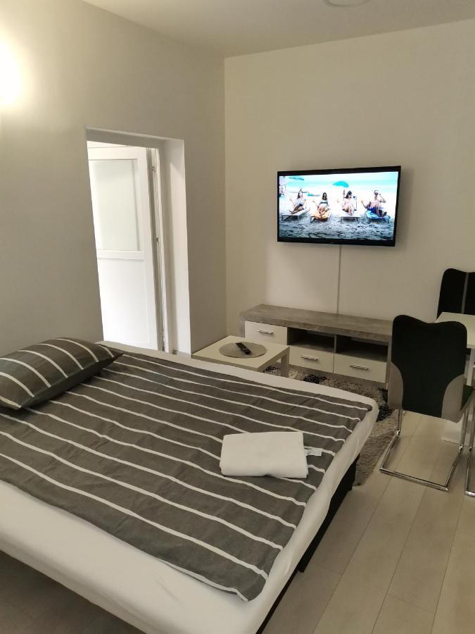 Apartments Petrova170 ザグレブ エクステリア 写真