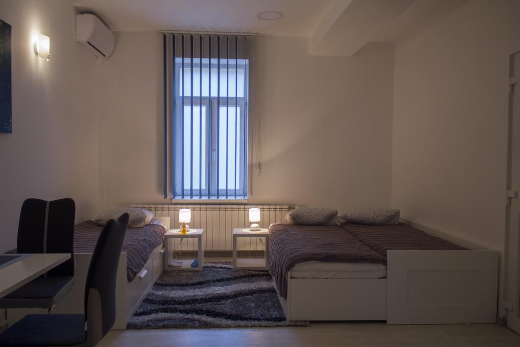Apartments Petrova170 ザグレブ エクステリア 写真